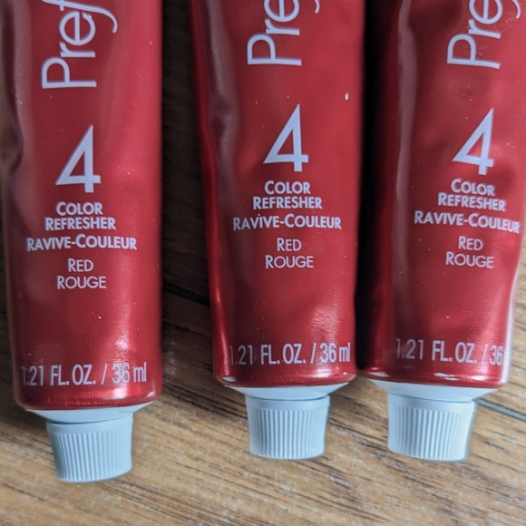 🛍️$5 Promo🛍️ L'oreal Superior Preference Infinia Colour Refresher in Red - Picture 2 of 2